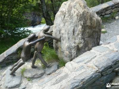 País de los Pirineos- Andorra; club montañero club escalada membranas impermeables tejo árbol tipos 